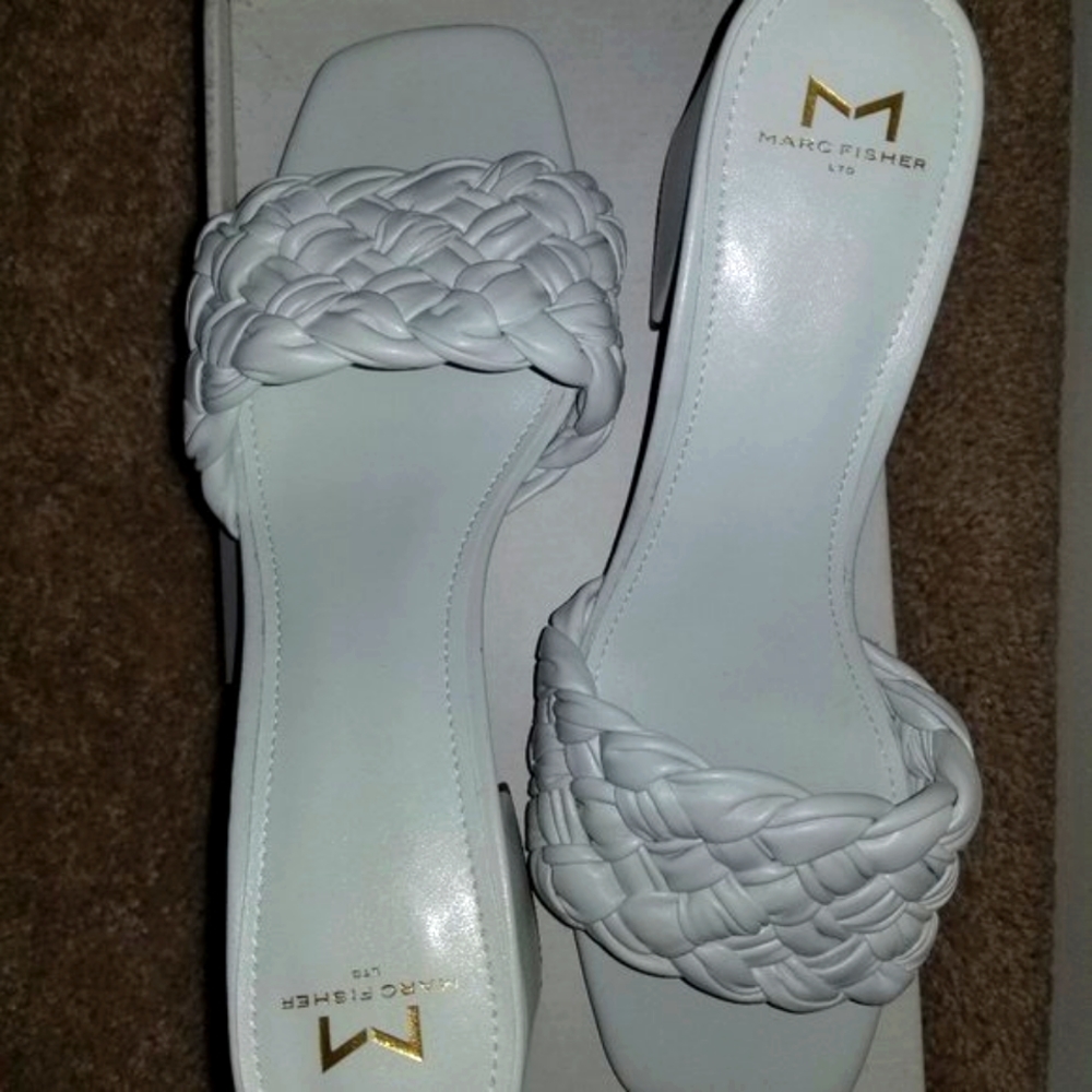 Marc Fisher Nahea Block Heel Sandal Size 9M